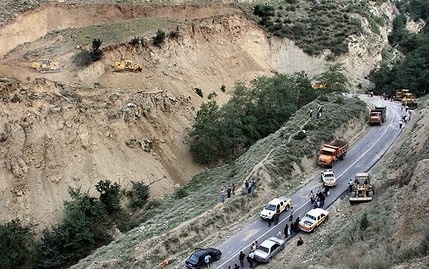 ۸ زخمی حاصل تصادف زنجیره ای در محور هراز