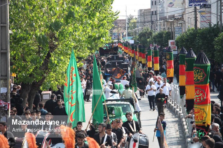 ارادت مردم شهرستان آمل به امام حسین(ع) در روز عاشورای حسینی+ تصاویر