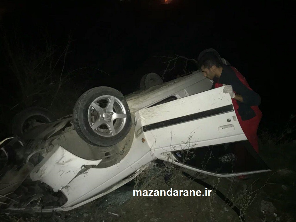 ۲ کشته و مصدوم حاصل سقوط خودرو به دره در جاده هراز + تصاویر