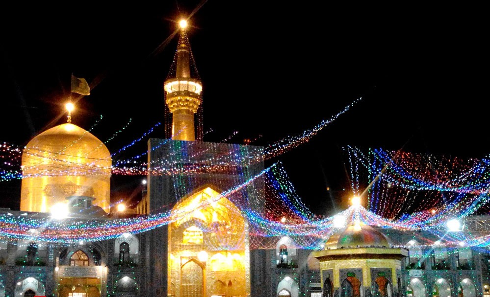 جشن ولادت امام رضا (ع) با حضور میلیون‌ها زائر عاشق + صوت