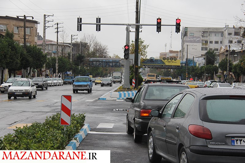 تقاطع چراغدار بلوار شهید طبرسی آمل به بهره برداری رسید